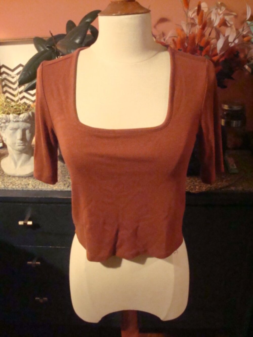 Marine Layer M fits like a small.. top ribbed, rust / terracotta